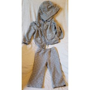 Carter's 12 month sweat suit 💕